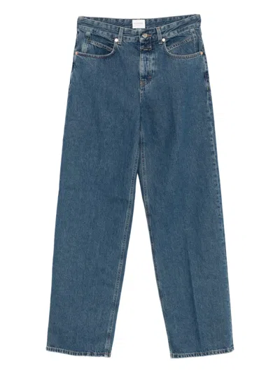 CLOSED STRAIGHT LEG JEANS
