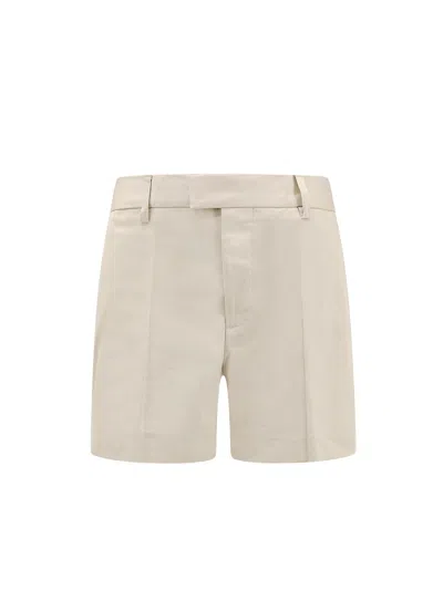 Closed Shorts In Beige