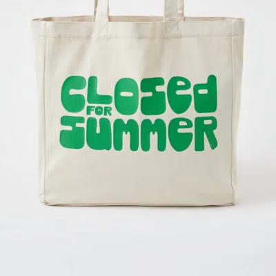 Closed Summer Bag In White