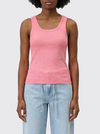 Closed Top Woman In Pink