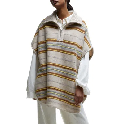 Closed Turtle Neck Poncho Sweater In Brown
