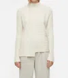 Closed Turtle Neck Pullover In Shetland In Neutral