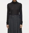 Closed Turtleneck Longsleeve In Black
