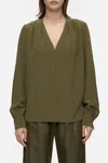 Closed V-neck Blouse In Clover Green In Green