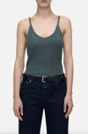 Closed V-neck Tank Top In Pini Green In Green