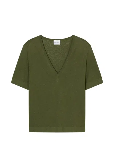 Closed V-neck Short-sleeve Sweater In Green