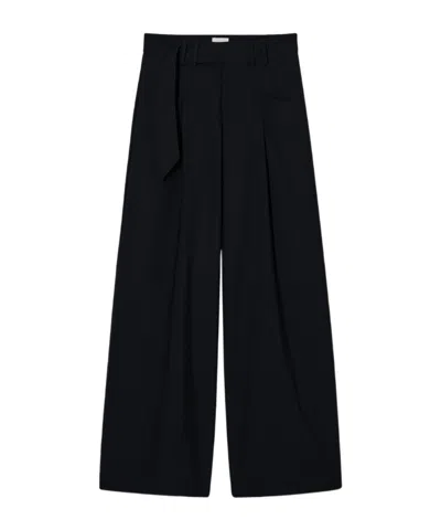 Closed Wide Pants In Black