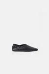 Closed Women's Ballerina Ballet Flats In Black In Black