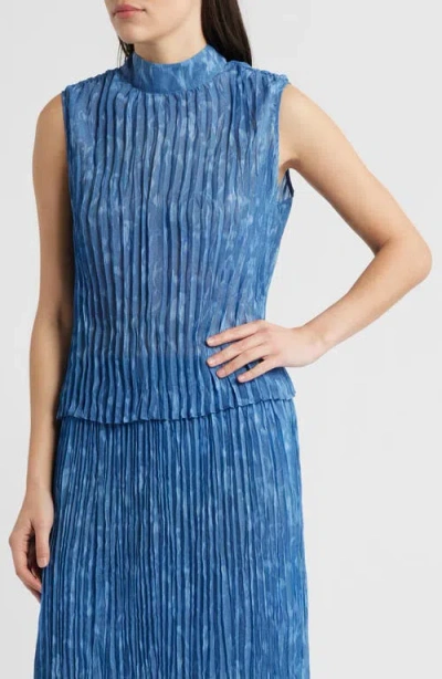 Cloth & Stone Pleated Denim Sleeveless Top In Blue