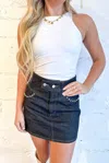 Cloud Ten Pearl Pocket Denim Skirt In Black In Black