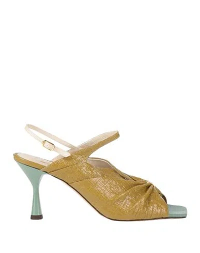Clove Woman Sandals Military Green Size 10 Leather, Textile Fibers In Green