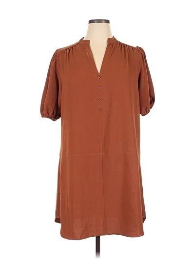 Pre-owned Clover And Sloane Casual Dress In Brown