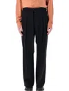 CMMN SWDN MEN'S BLACK PLEATED TROUSERS FOR SS24