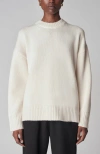 Co Boyfriend Crew Neck In Ivory