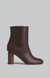 Co Front Seam Leather Ankle Boots In Chlate