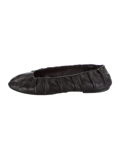Pre-owned Co Leather Ballet Flats In Black