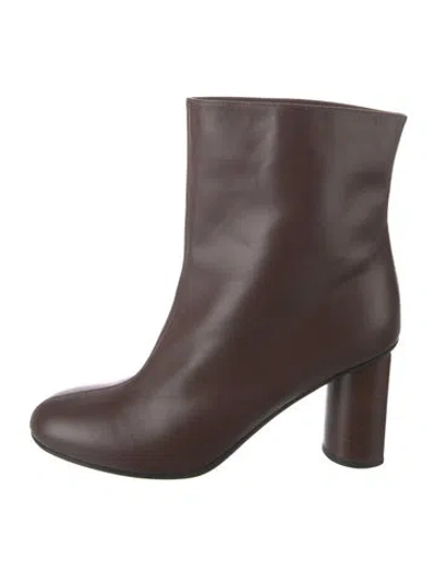 Pre-owned Co Leather Boots In Brown