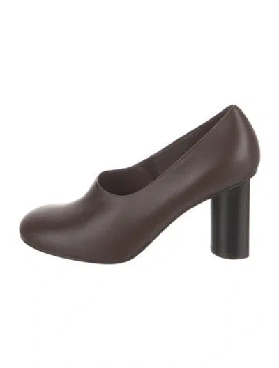 Pre-owned Co Leather Pumps In Brown