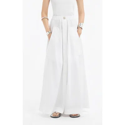 Co Parachute Skirt In White
