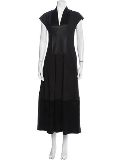Pre-owned Co Wool Midi Length Dress In Black