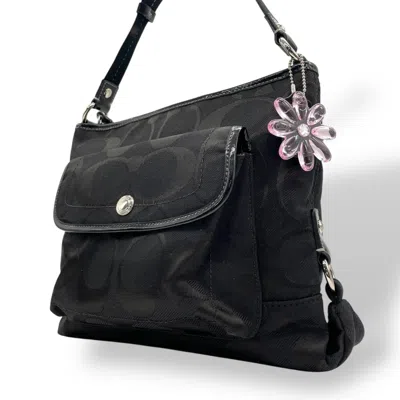 Pre-owned Coach Black Canvas Patent Leather Shoulder Bag ()