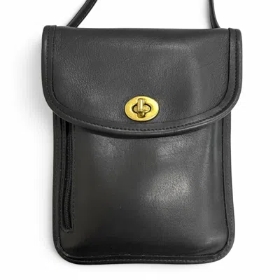 Pre-owned Coach Black Leather Pouch Shoulder Bag ()
