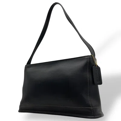 Pre-owned Coach Black Leather Shoulder Bag ()