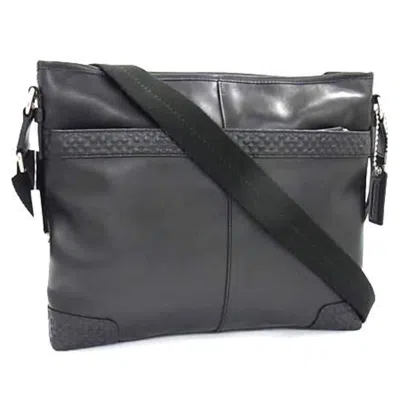 Pre-owned Coach Black Leather Shoulder Bag Sling Bag ()