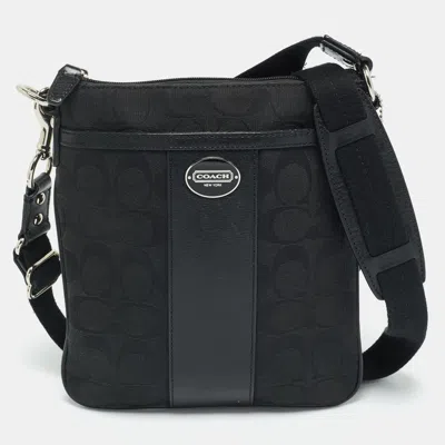 Pre-owned Coach Black Signature Canvas And Leather Swingpack Crossbody Bag