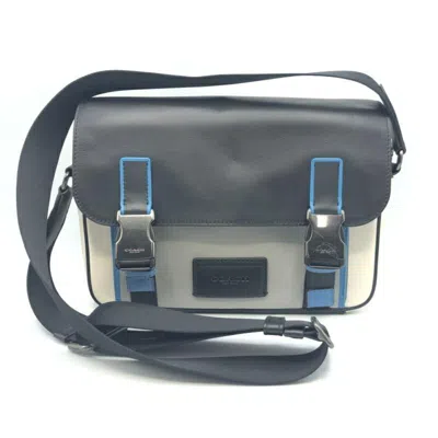 Pre-owned Coach Black White Shoulder Bag () In Multi