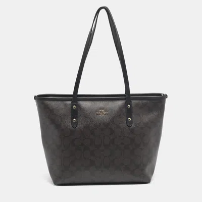 Pre-owned Coach Black/dark Brown Signature Coated Canvas And Leather City Zip Tote