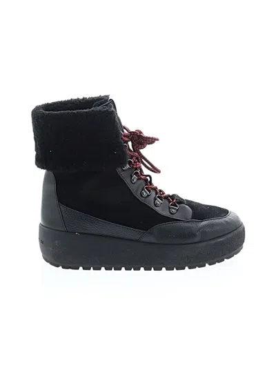 Pre-owned Coach Boots In Black