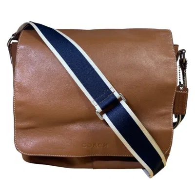 Pre-owned Coach Brown Navy Leather Shoulder Bag ()