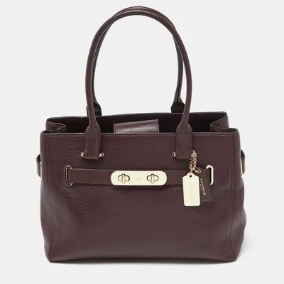 Pre-owned Coach Burgundy Leather Swagger 33 Tote