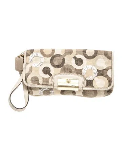 Pre-owned Coach Canvas Clutch In Neutral