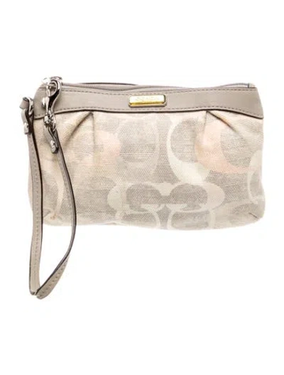 Pre-owned Coach Canvas Clutch In Neutral