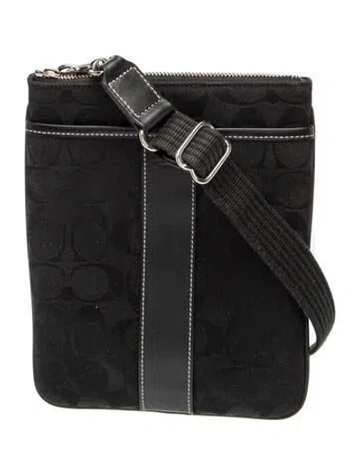 Pre-owned Coach Canvas Messenger Bag In Black