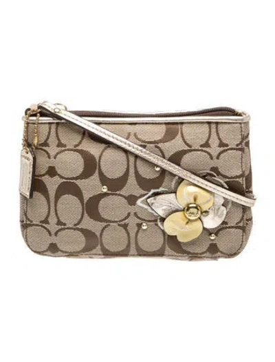 Pre-owned Coach Canvas Pouch In Neutrals