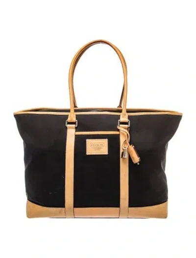 Pre-owned Coach Canvas Shoulder Bag In Black