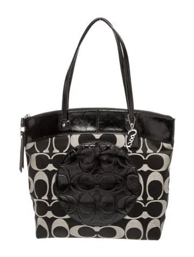 Pre-owned Coach Canvas Shoulder Bag In Black