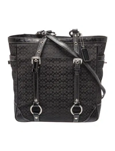 Pre-owned Coach Canvas Shoulder Bag In Black