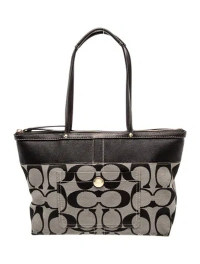 Pre-owned Coach Canvas Shoulder Bag In Gray