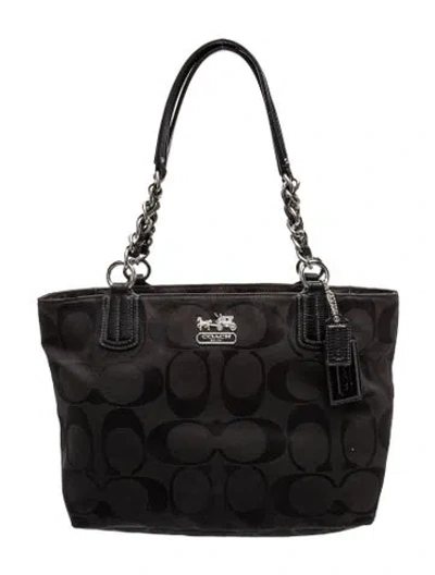 Pre-owned Coach Canvas Shoulder Bag Medium In Black