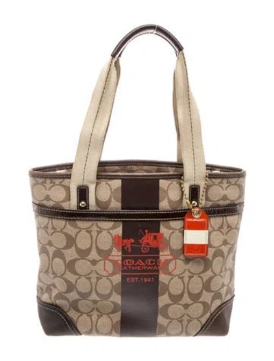 Pre-owned Coach Canvas Shoulder Bag In Neutral