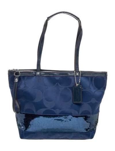 Pre-owned Coach Canvas Tote In Blue