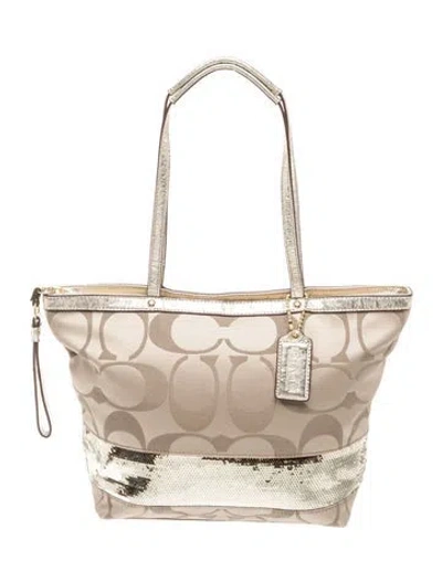 Pre-owned Coach Canvas Tote In Brown