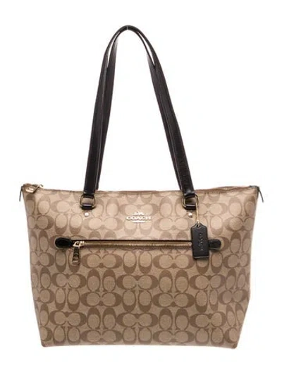 Pre-owned Coach Canvas Tote In Neutrals
