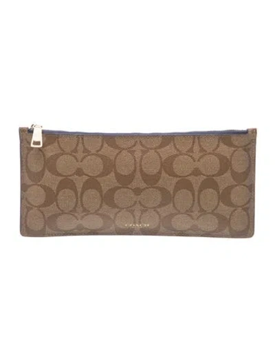 Pre-owned Coach Clutch In Brown