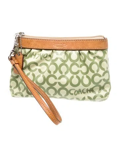 Pre-owned Coach Clutch In Green