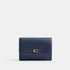 Coach Essential Flap Card Case In Blue